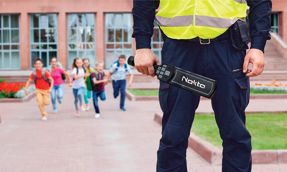 Nokta NMS20 Waterproof Rechargeable Handheld Security Metal Detector Wand