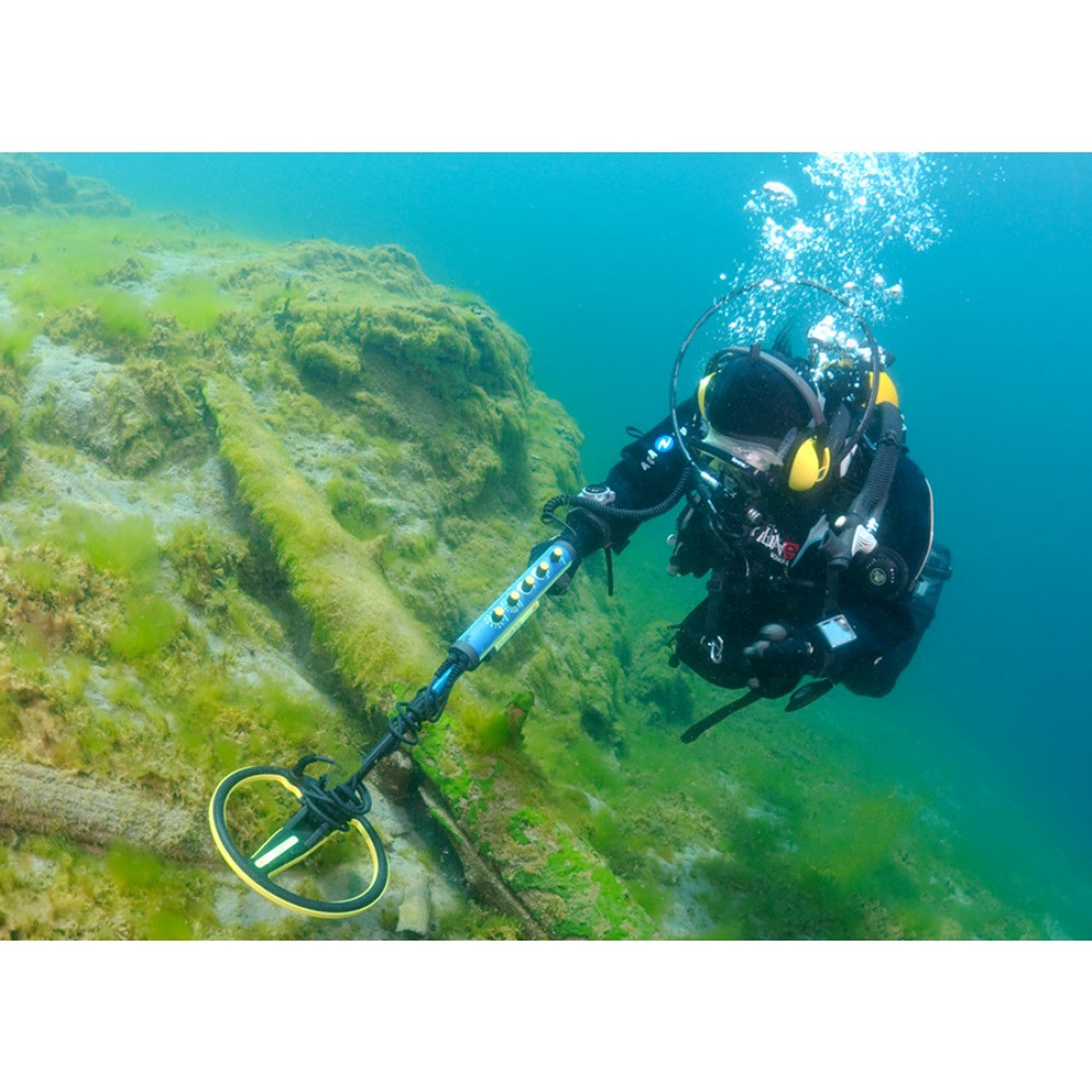Minelab Excalibur II Extreme Waterproof Deep Diving Metal Detector with 10" DD Smart Coil & KOSS Headphones