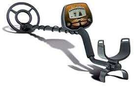 Bounty Hunter Lone Star Pro Metal Detector - Waterproof Coil, Advanced Discrimination, LCD Display