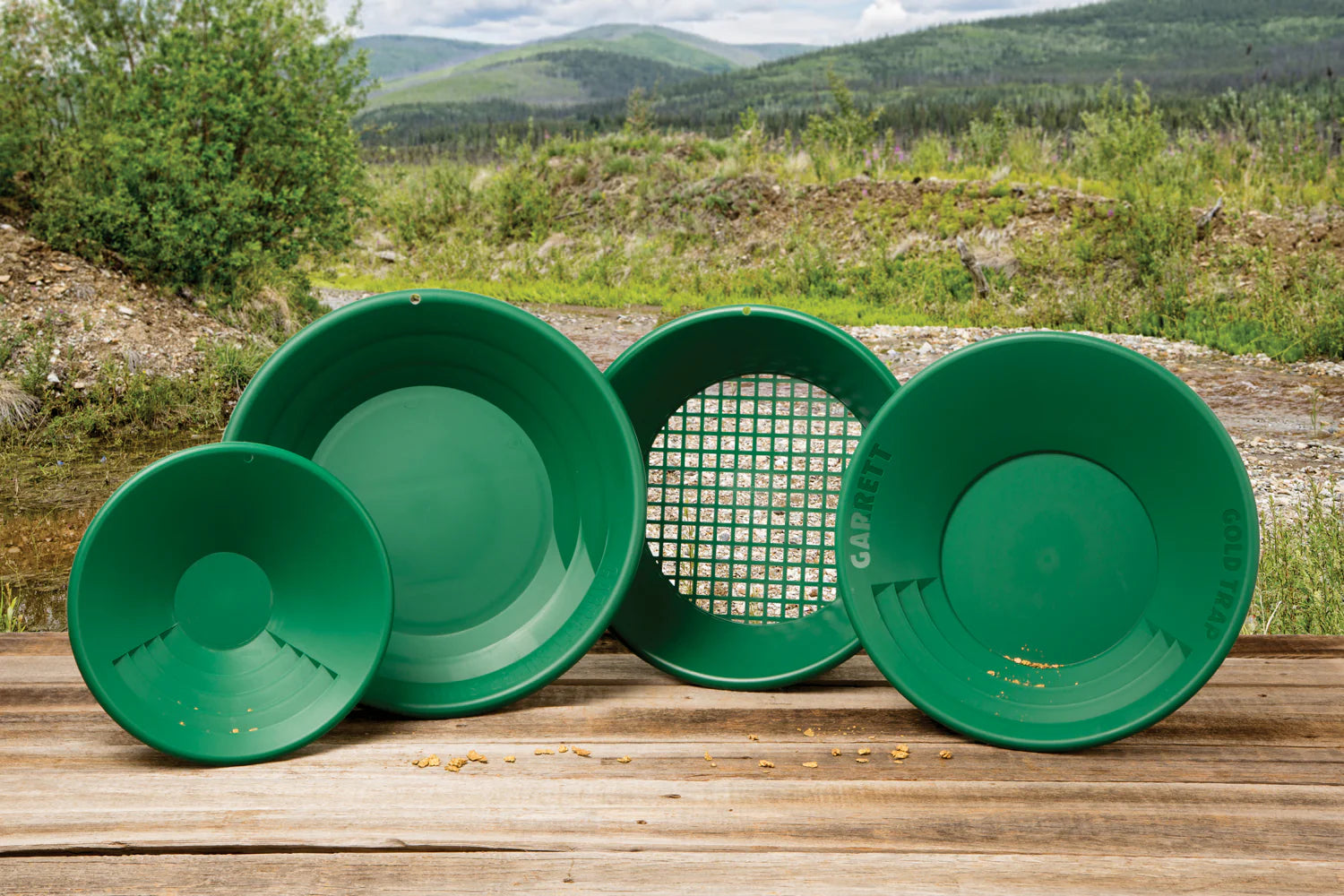 Detector_Hero-Garrett Deluxe Gold Pan Kit with Magnifier – Complete Prospecting Tool Set-1651410-gpan1d-2