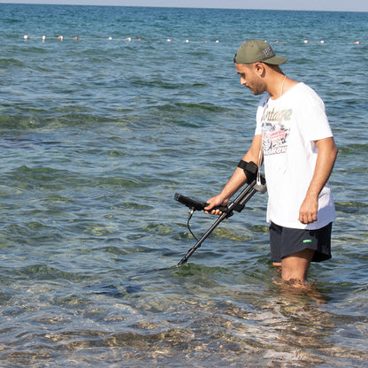 Nokta Legend "Next Generation" Multi-Frequency Waterproof Metal Detector with Wireless Headphones, 12"x9" LG30 Coil & Pinpointer