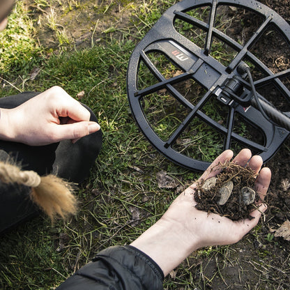 Minelab Manticore Multi-Frequency High Power Waterproof Metal Detector with M9 Coil, PRO-FIND 40 Pinpointer & Backpack