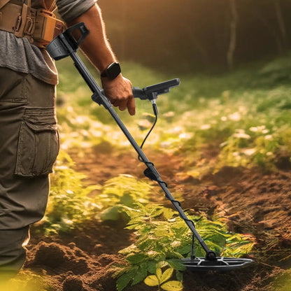 Nokta Score Waterproof Metal Detector – Multi-Frequency with With Wireless Headphones and Free Accessories