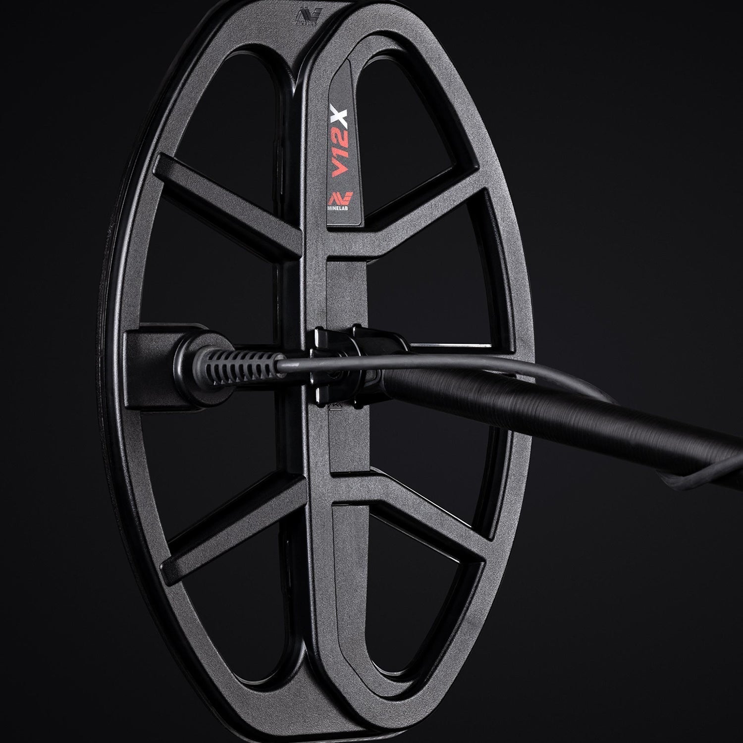 Minelab X-Terra Pro Waterproof Metal Detector with ML-85 Wireless Headphones & Pro-Find 40 Pinpointer
