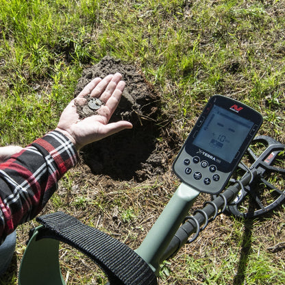 Minelab X-Terra Pro Waterproof Metal Detector with ML-85 Wireless Headphones & Pro-Find 40 Pinpointer